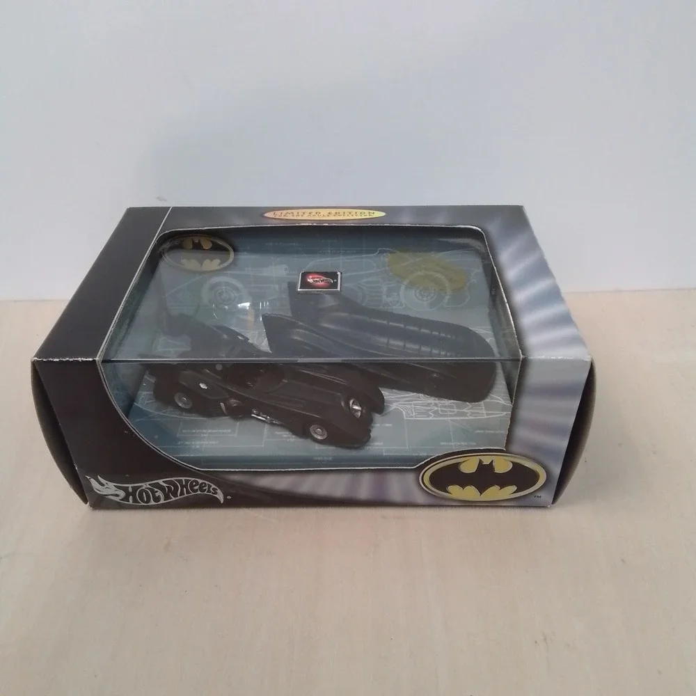 Hot‎ Wheels Batman Batmobile Limited Edition Collector 164 Scale